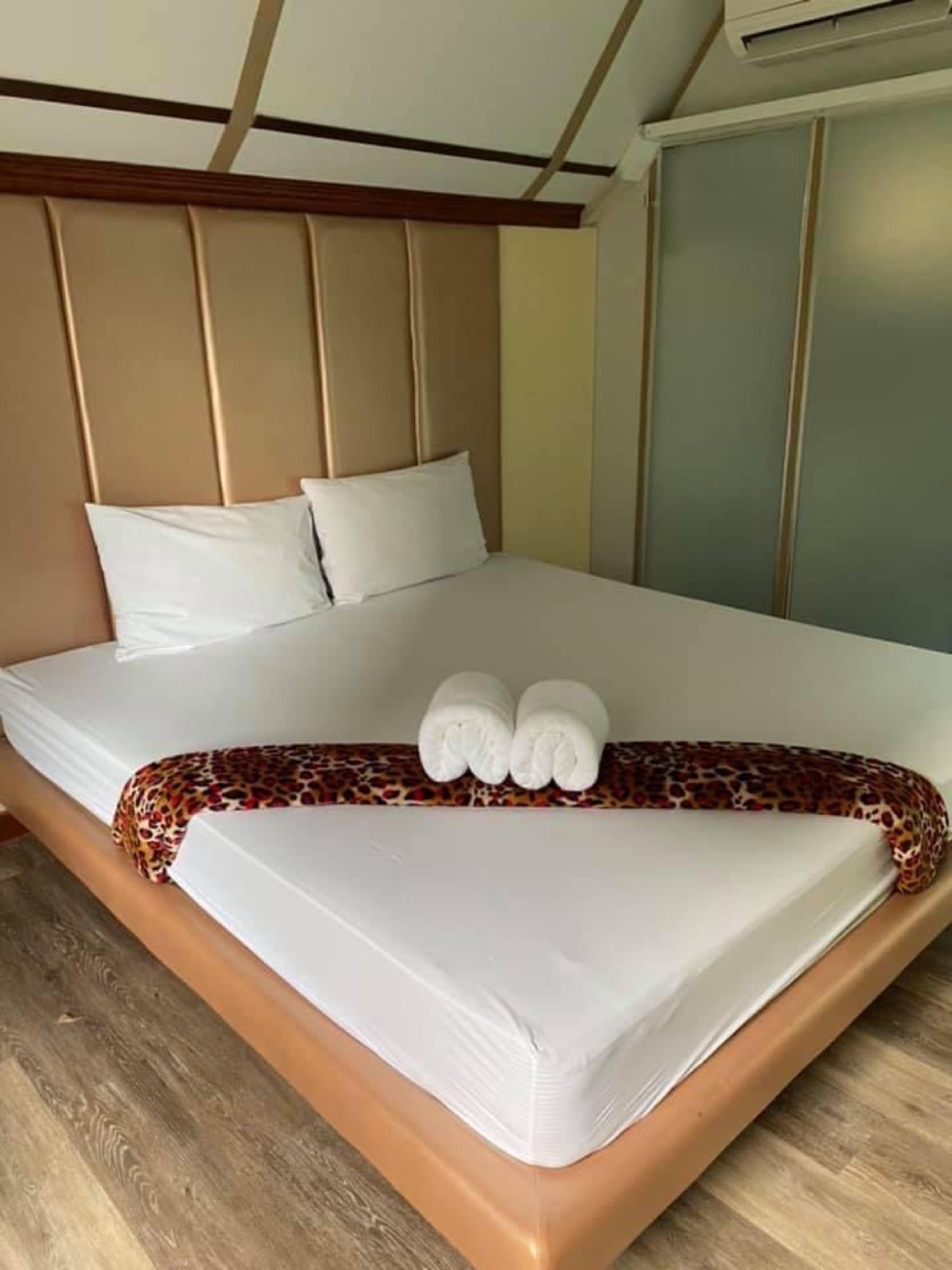 Kurina Hotel (Adults Only) Bangkok Exterior photo